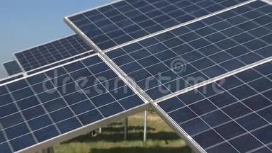 从<strong>阳光中</strong>产生生态可再生能源燃料。 太阳能电池板